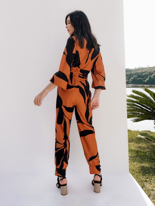 Macacão Maxi Floral - Preto com Tangerina