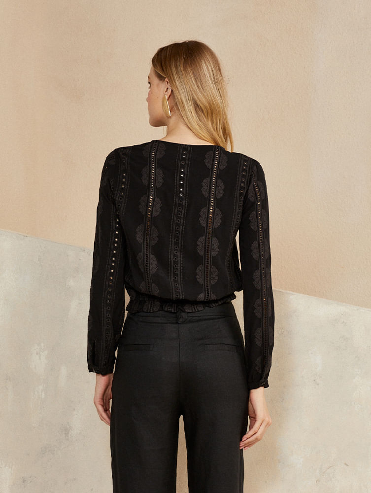 228---I241.67.228----Blusa-Bordado-Lasie---Preto-02