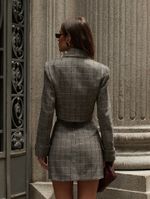 053---I242.104.053---Conjunto-Blazer-e-Mini-Saia---02