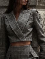 053---I242.104.053---Conjunto-Blazer-e-Mini-Saia---04