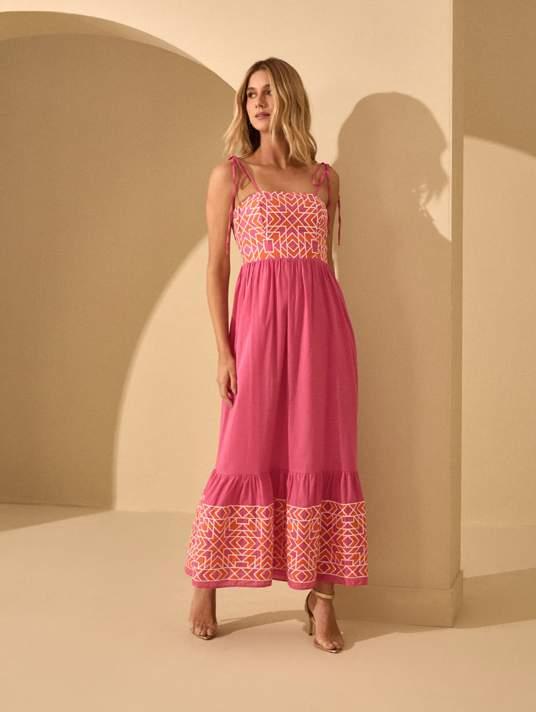 149---V255.91.149---Vestido-Midi-Algodão-Bordado---Fúcsia-01