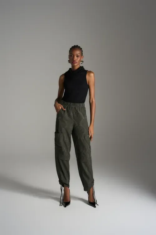 Blusa Gola Textura - Preto