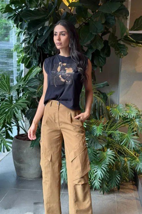 Calça Bolsos Essecial - Bege