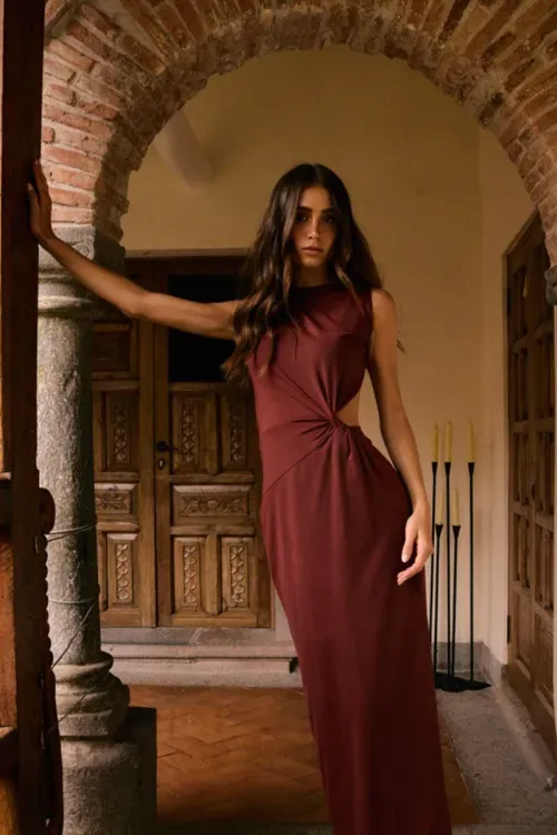 Vestido Decote Assimétrico - Cabernet