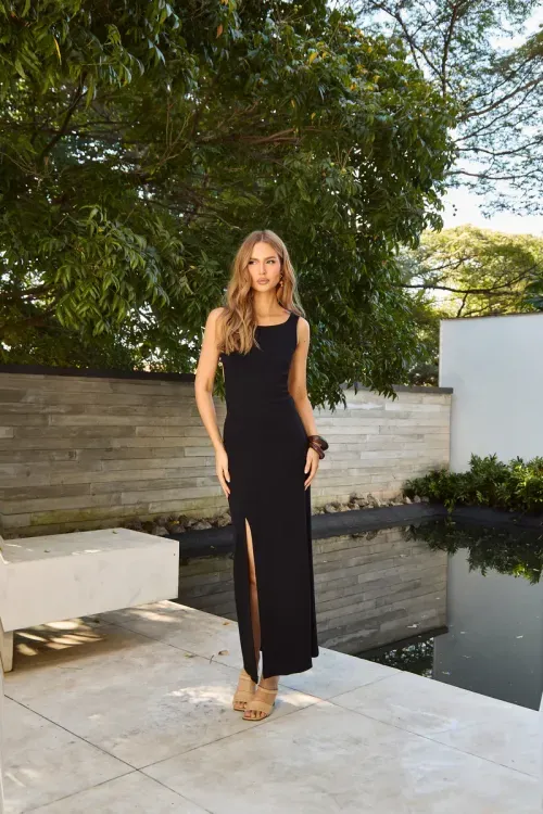 Vestido Decote Desejo - Preto