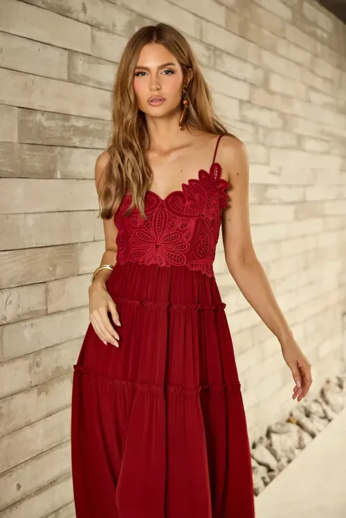 Vestido Bordado Richelieu – Carmim